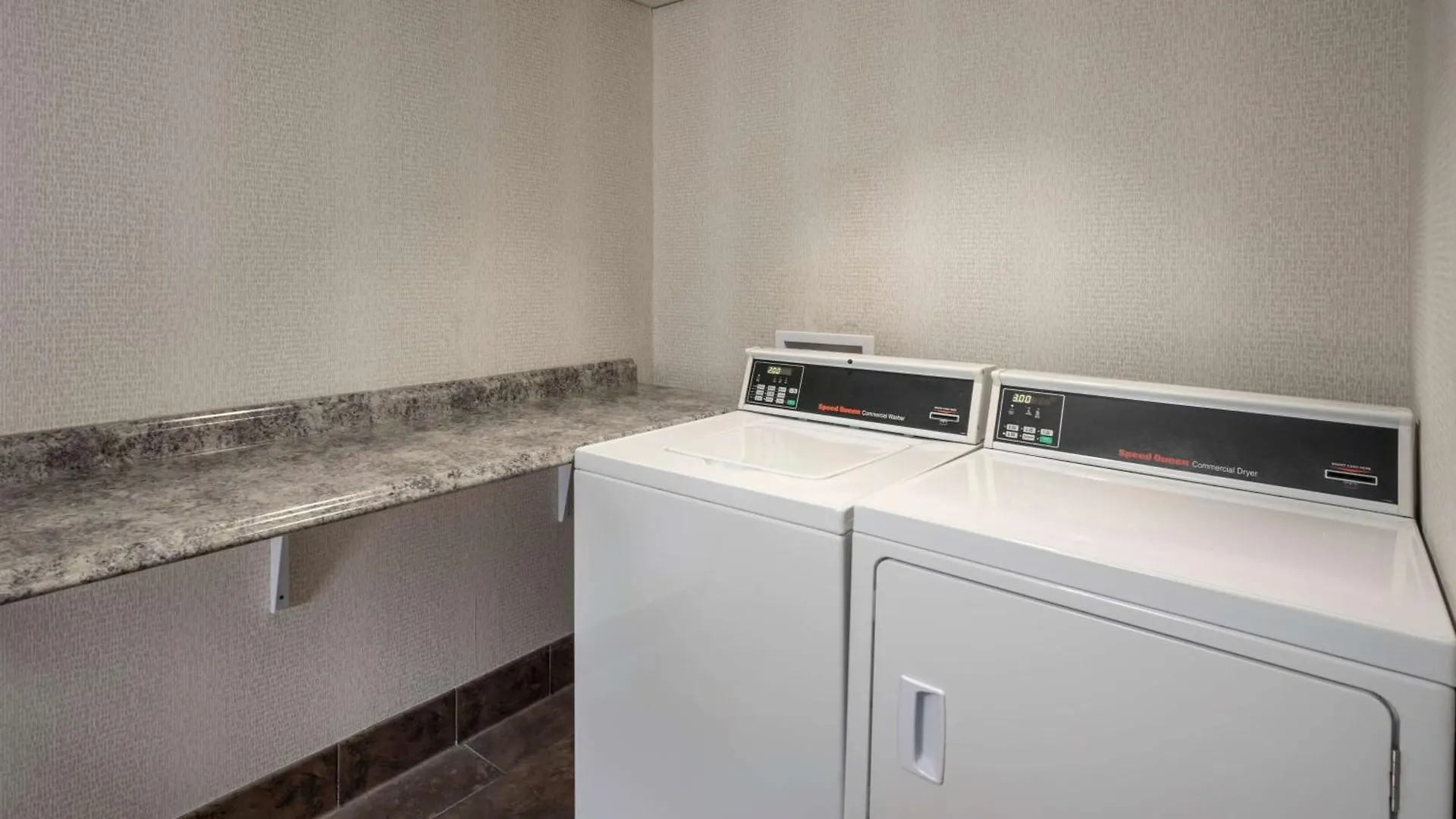 Hampton Inn & Suites Phoenix North/Happy Valley Hotel