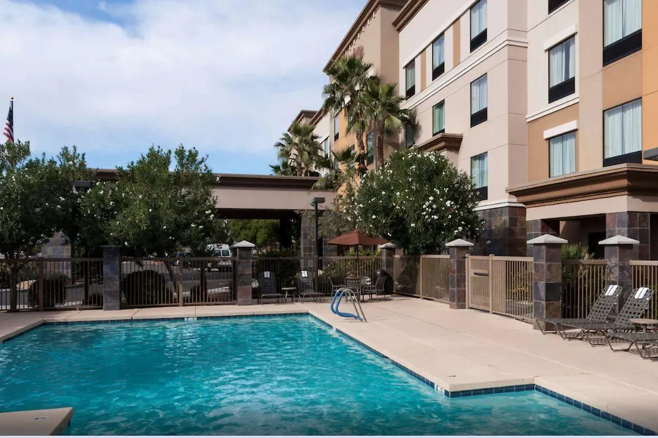 Hampton Inn & Suites Phoenix North/Happy Valley Hotel